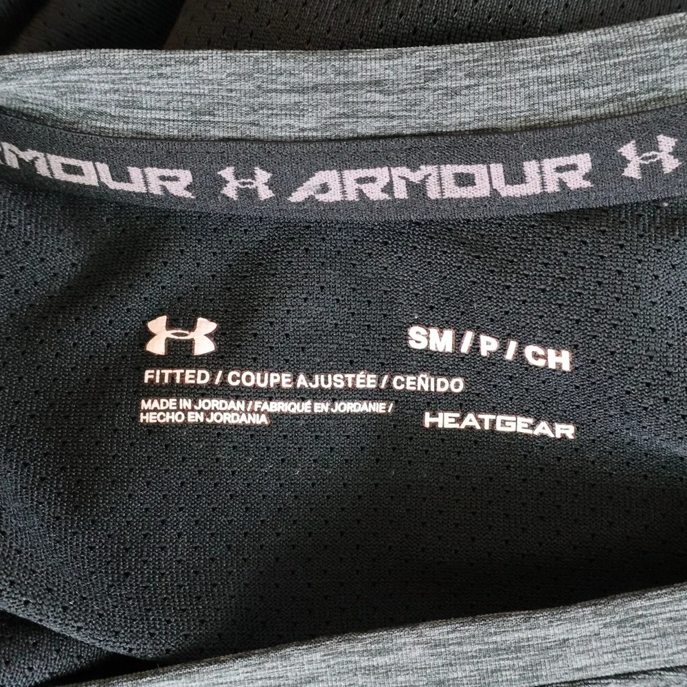 Under Armour Heatgear Athletic‎ Fitted Short Sleeve Shirt Mens S Gray Heathered